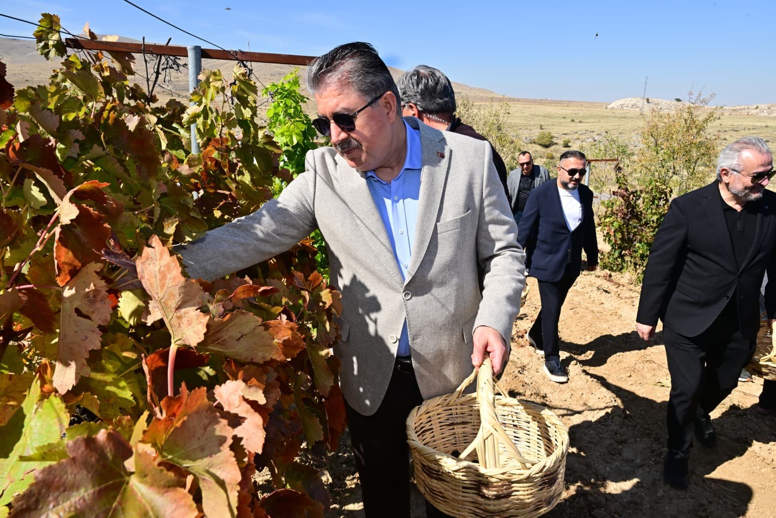 ESKİŞEHİR / TEKHA Eskişehir Valisi