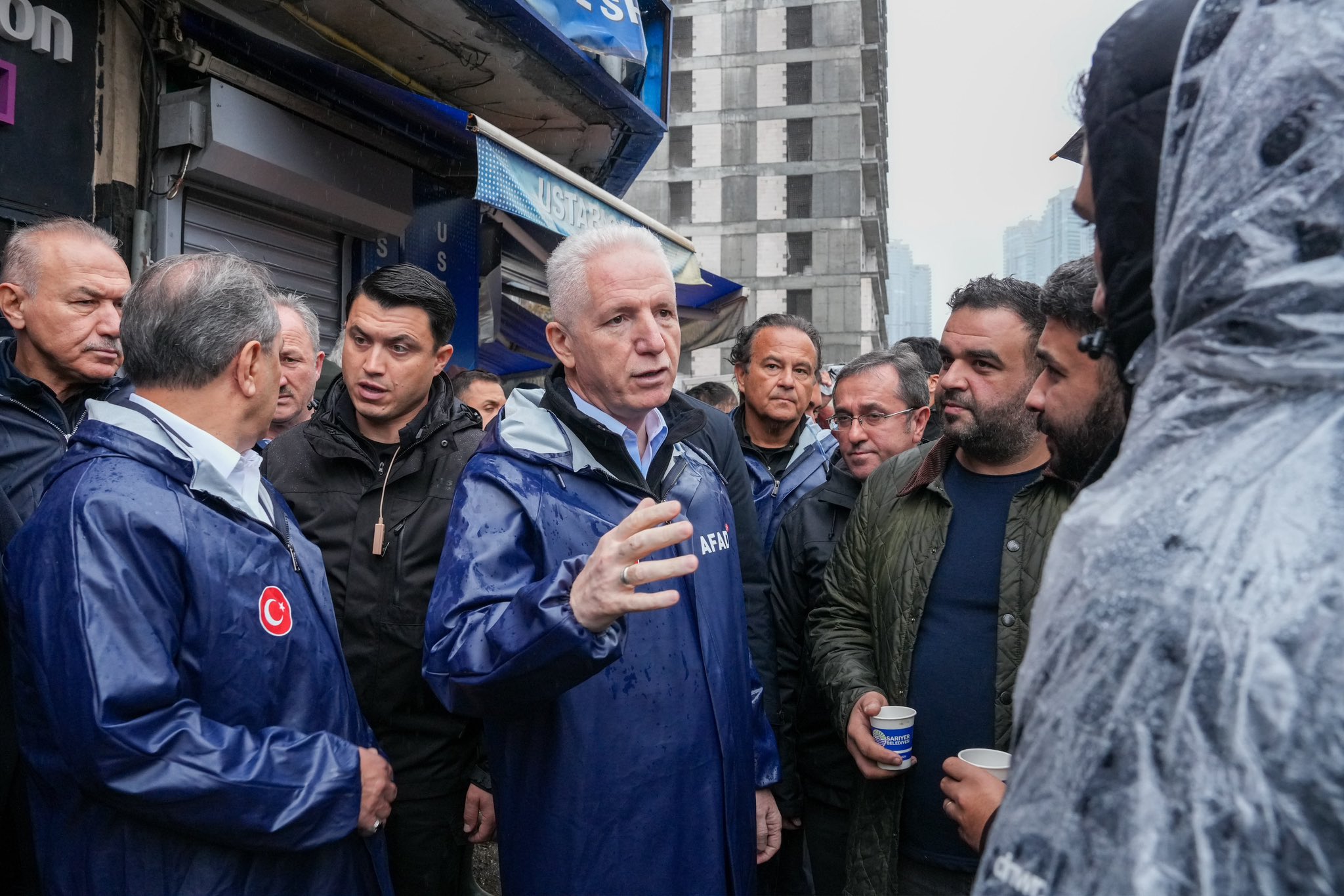 Vali Gül Kağıthane’de Yağış Sonrası Saha İncelemelerinde Bulundu