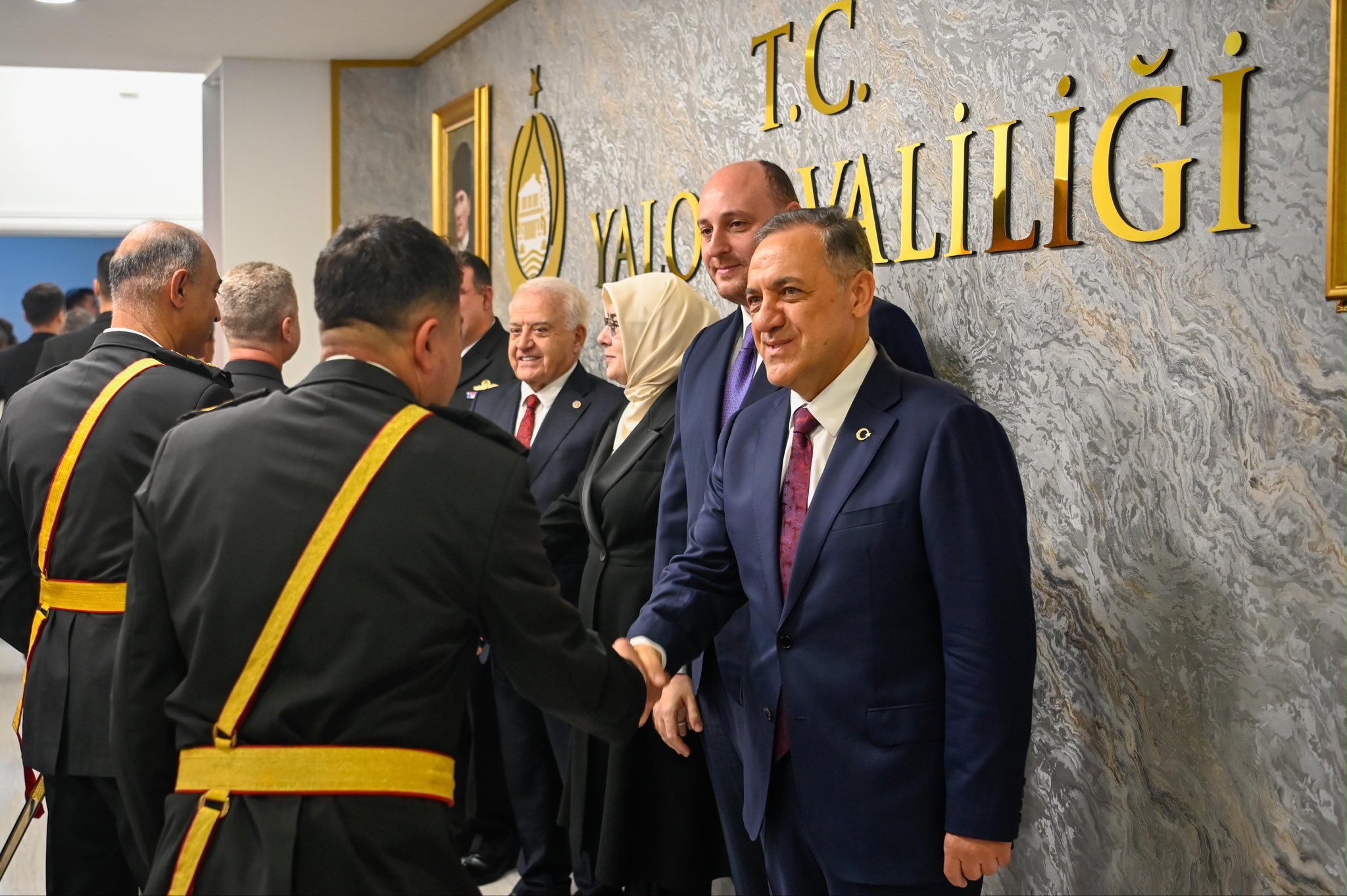 Yalova’da Cumhuriyet’in 103’üncü Yıl Dönümü İçin Tebrikat Töreni Düzenlendi