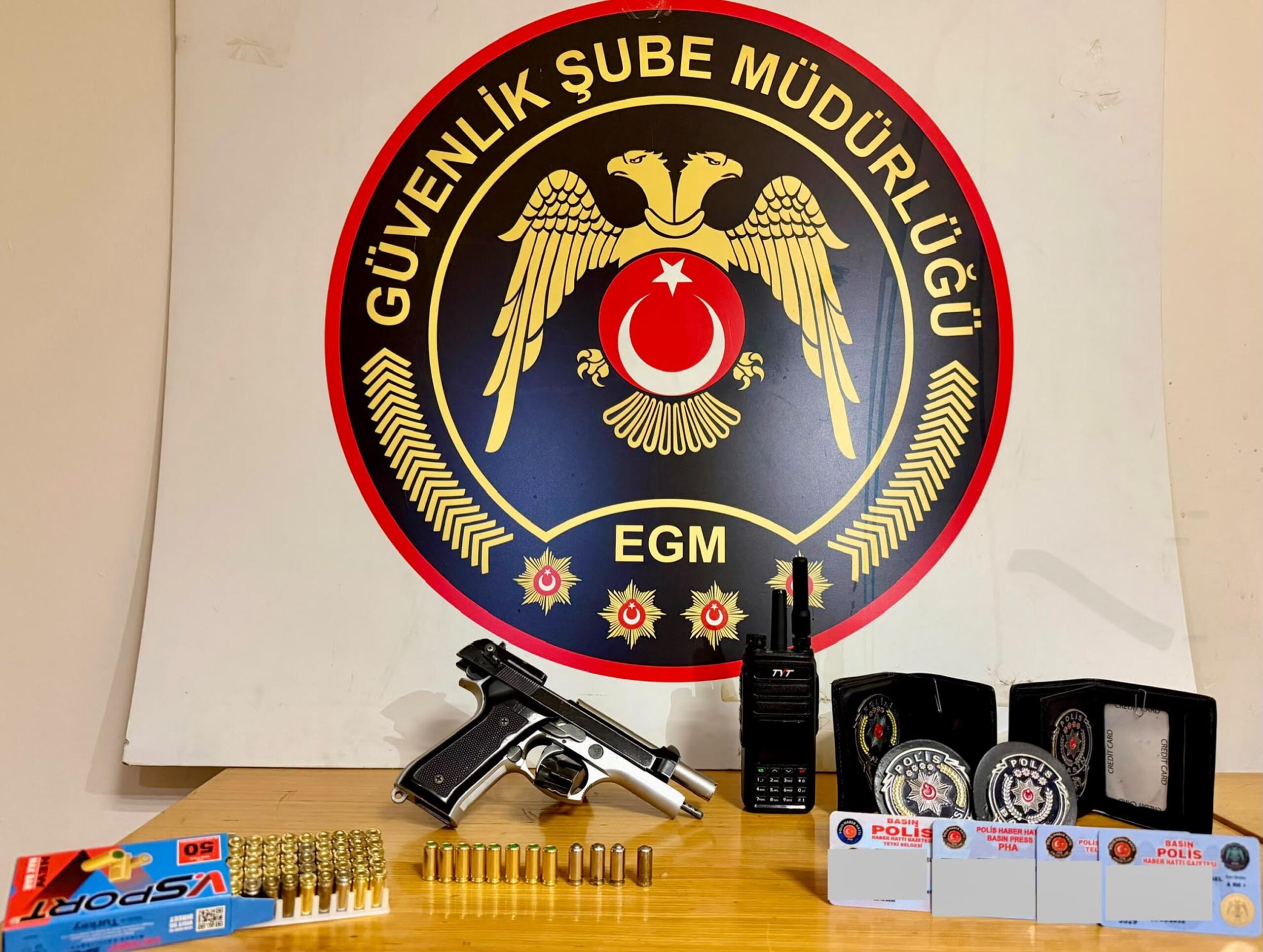 İZMİR / TEKHA İzmir’de, sanal medya platformları üzerinden Emniyet Teşkilatı’na