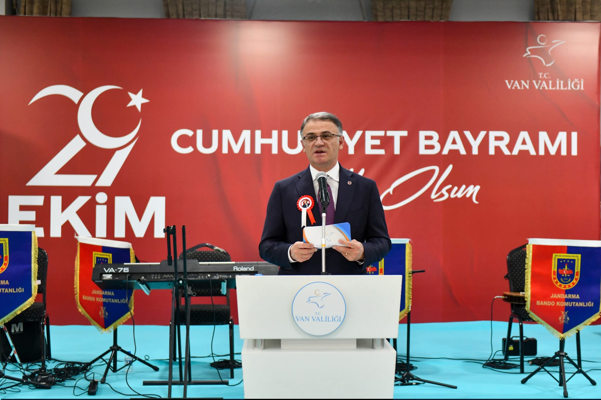 VAN / TEKHA Türkiye Cumhuriyeti’nin kuruluşunun 103. yıl dönümü vesilesiyle