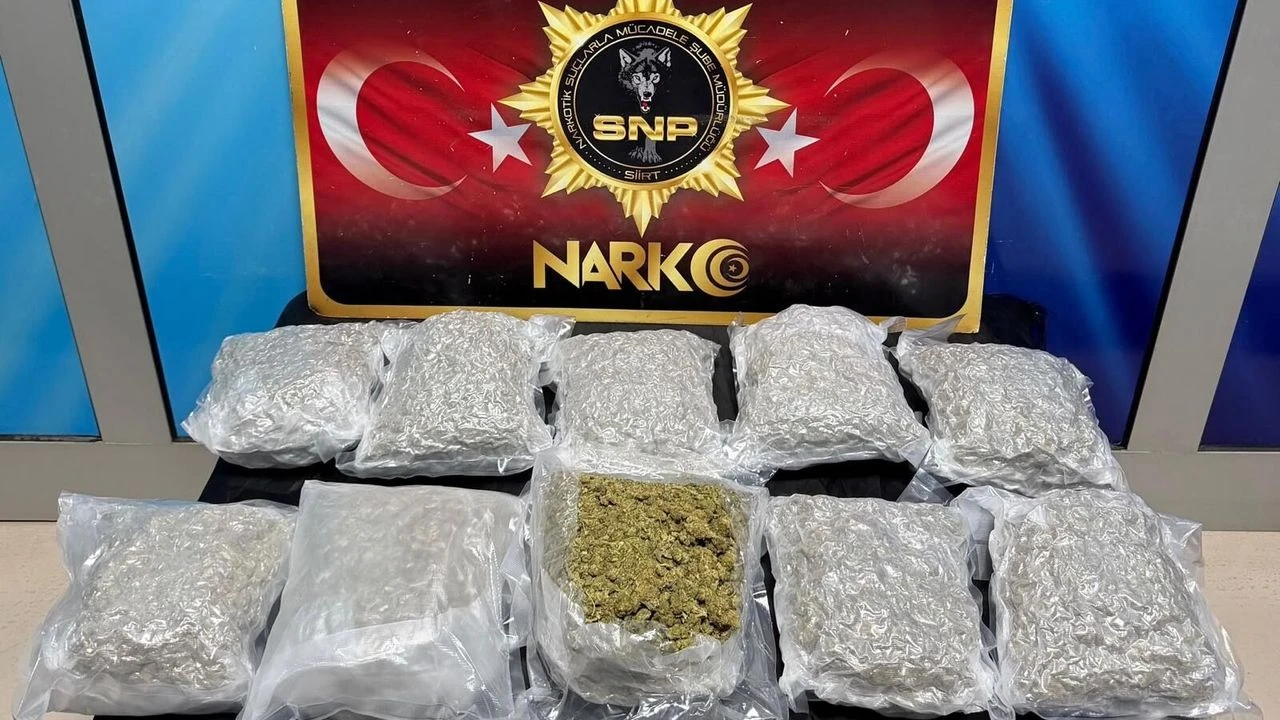 Siirt’te Uyuşturucu Operasyonu: 5,6 Kilo Skunk Ele Geçirildi