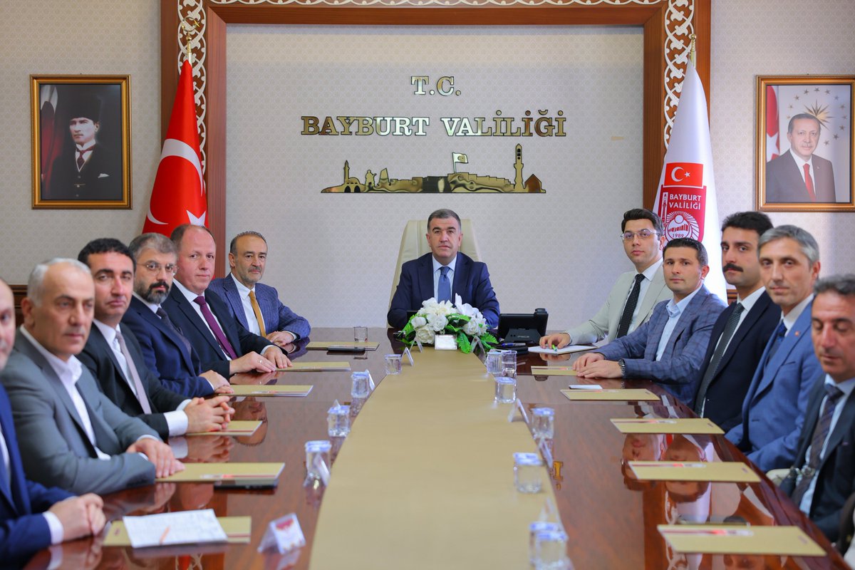 BAYBURT / TEKHA Bayburt Valisi Mustafa Eldivan, kentteki istihdam olanaklarını