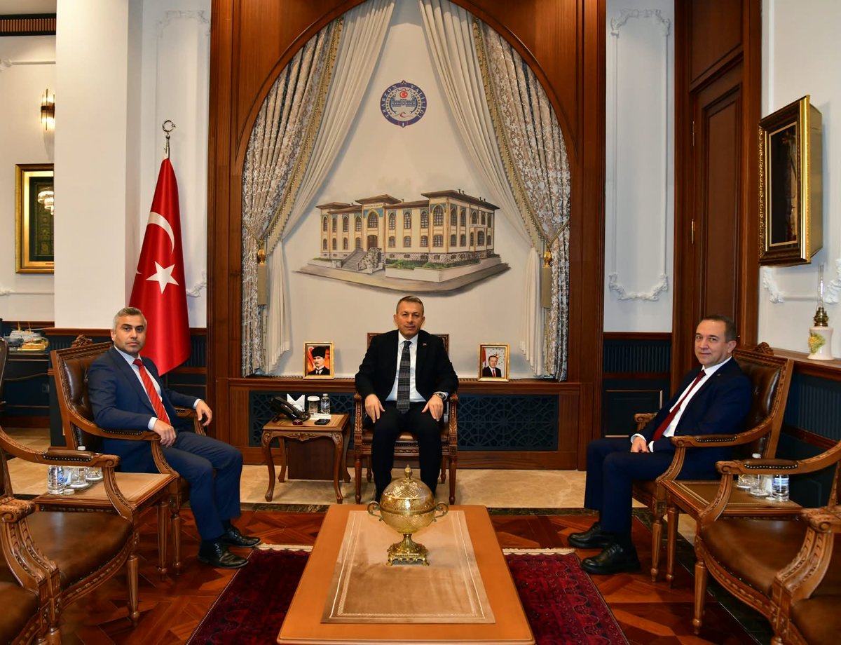 TRABZON / TEKHA Trabzon Valisi Tahir Şahin, kentteki kamu kurumları