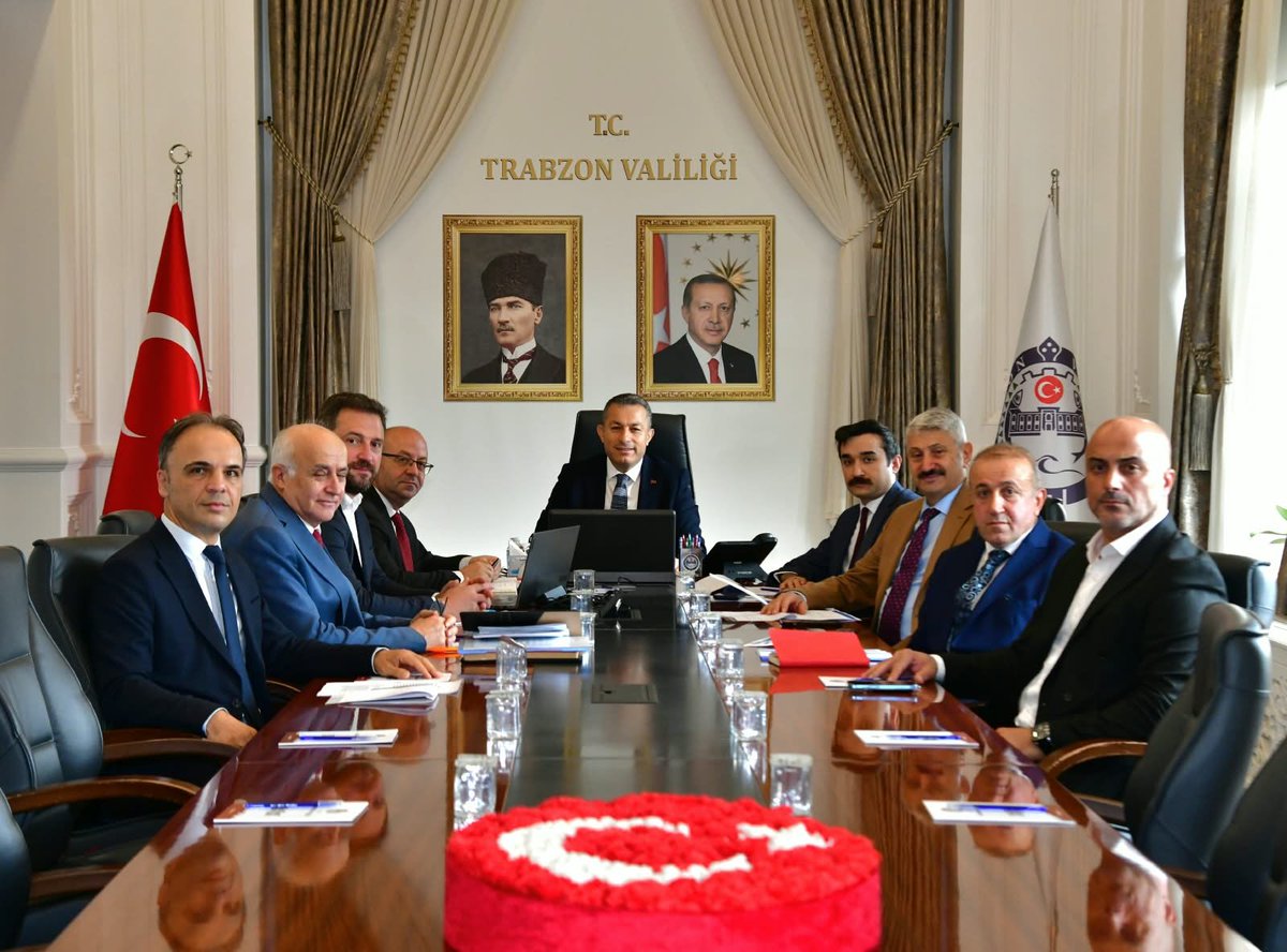 TRABZON / TEKHA Trabzon Valisi Tahir Şahin, kent ekonomisine ve