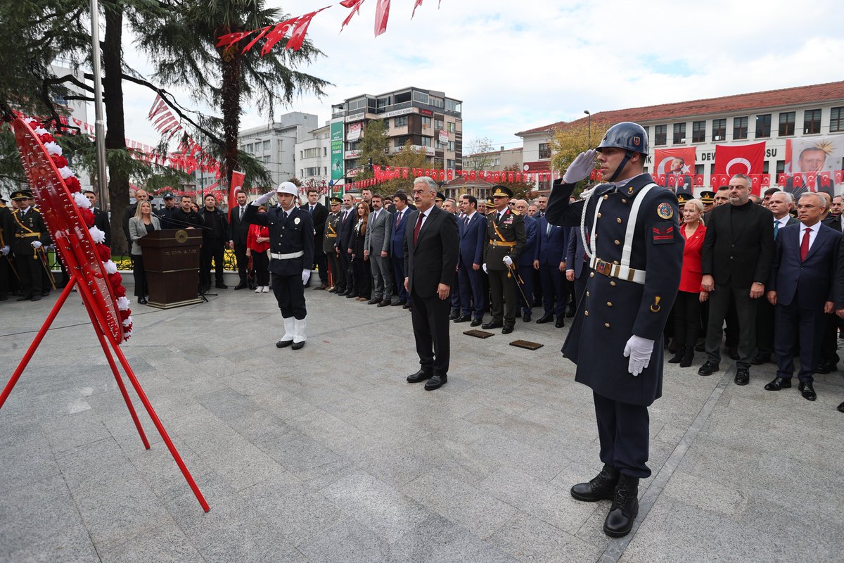 BURSA / TEKHA Bursa’da 29 Ekim Cumhuriyet Bayramı kutlamaları, Heykel