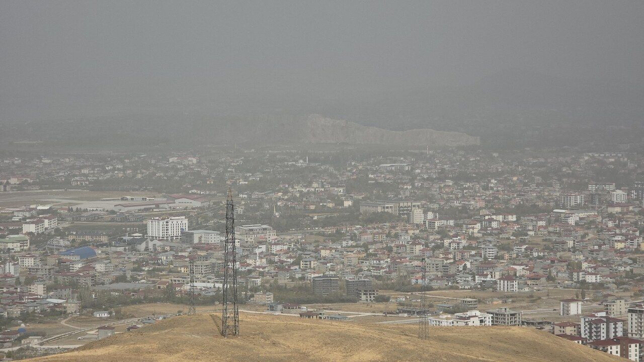 &nbsp; Van’da etkili olan toz